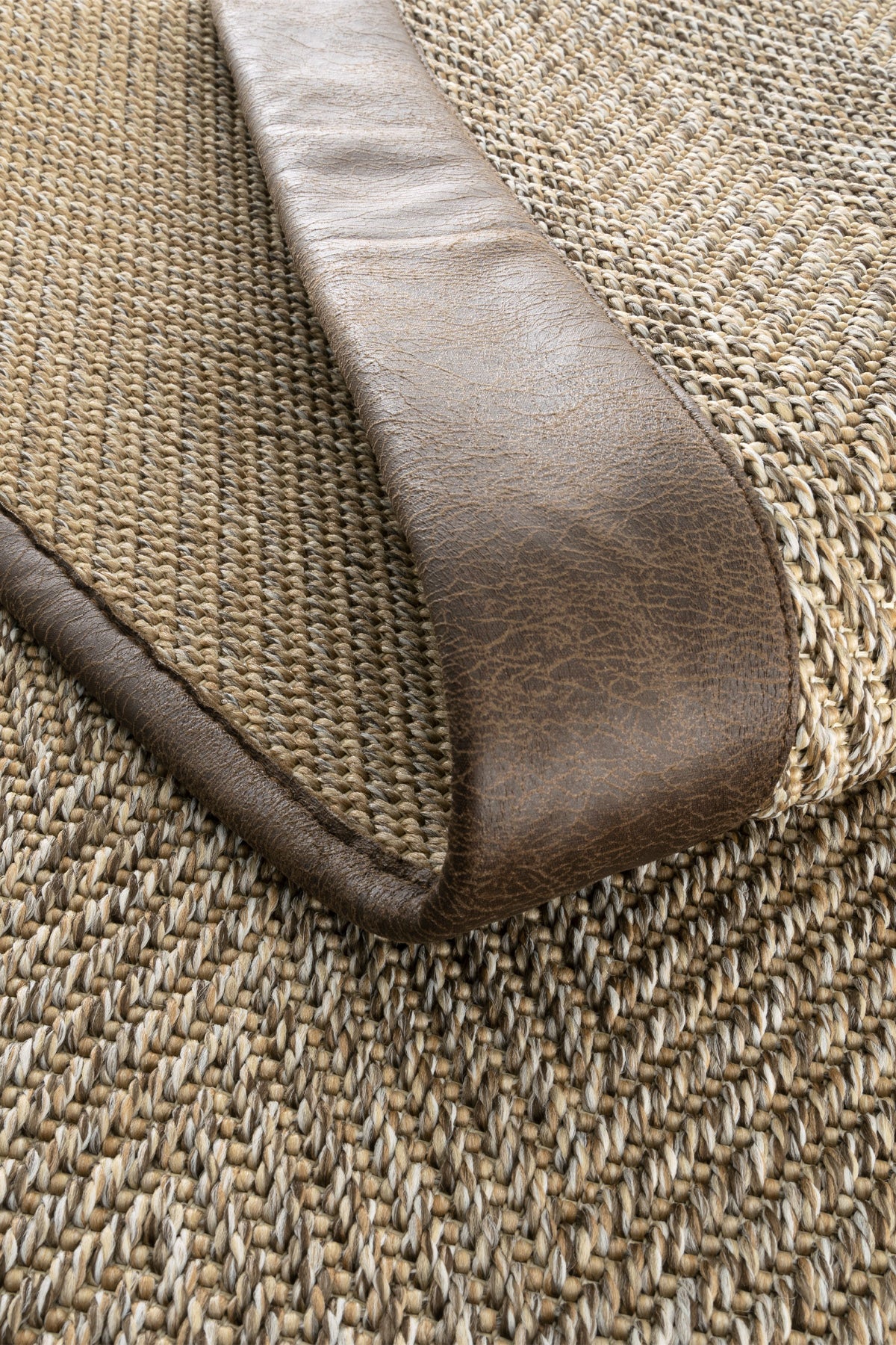 Sisalart Boston Deri Medusa Bordür Sisal Halı