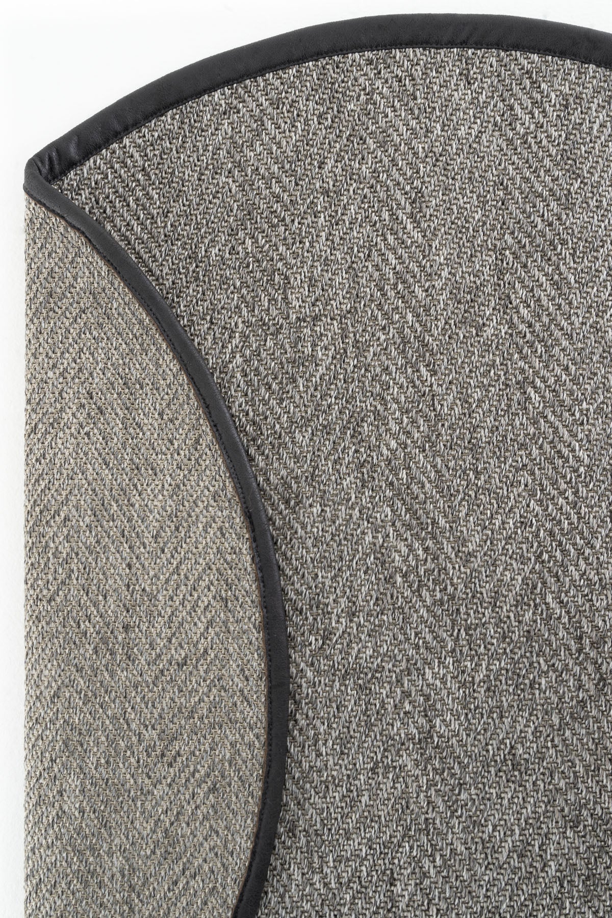 Sisalart Berlin Deri Medusa Bordür Yuvarlak Sisal Halı - Sisal Halı