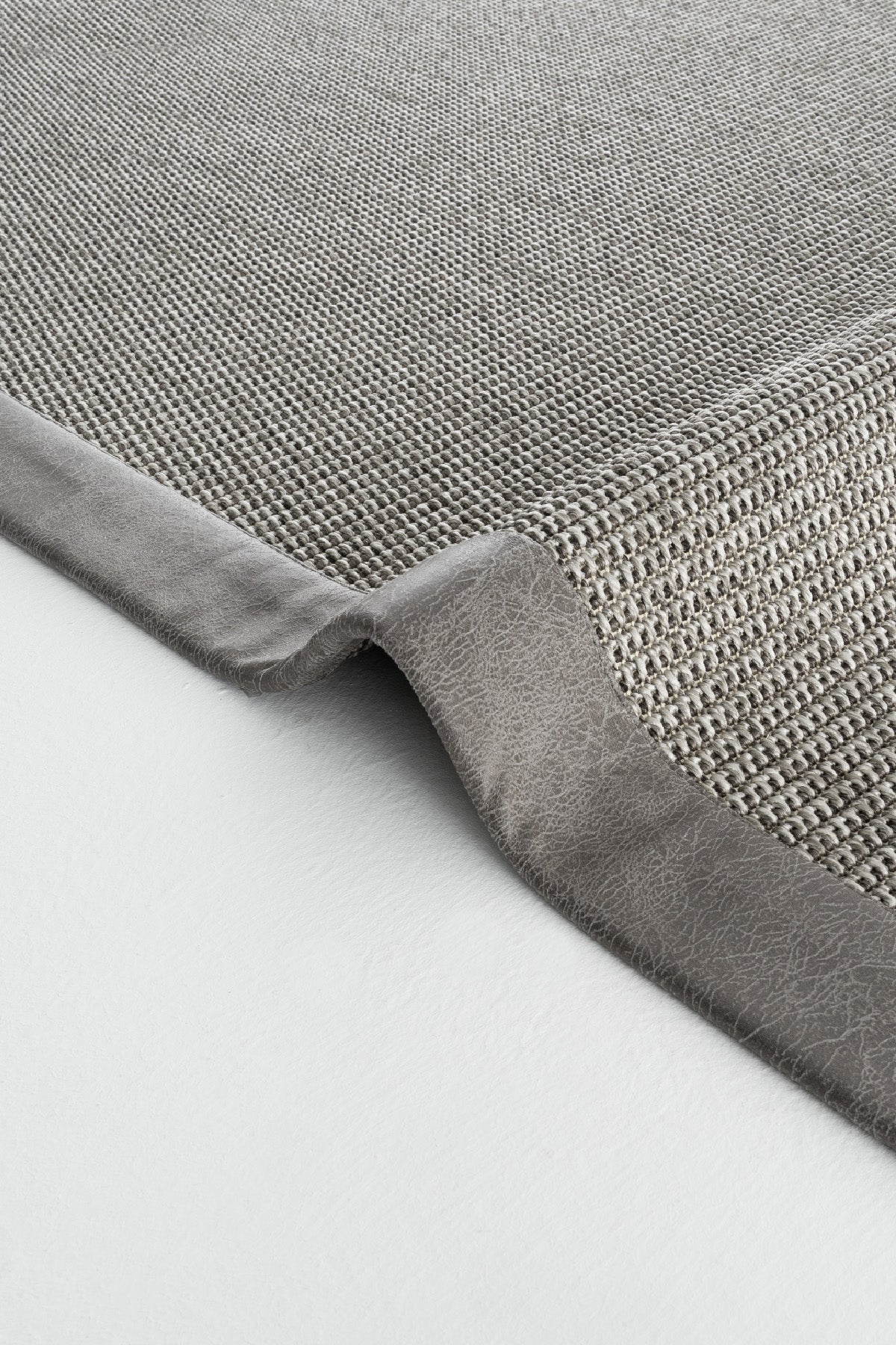 Sisalart Montana Deri Medusa Bordür Sisal Halı - Sisal Halı