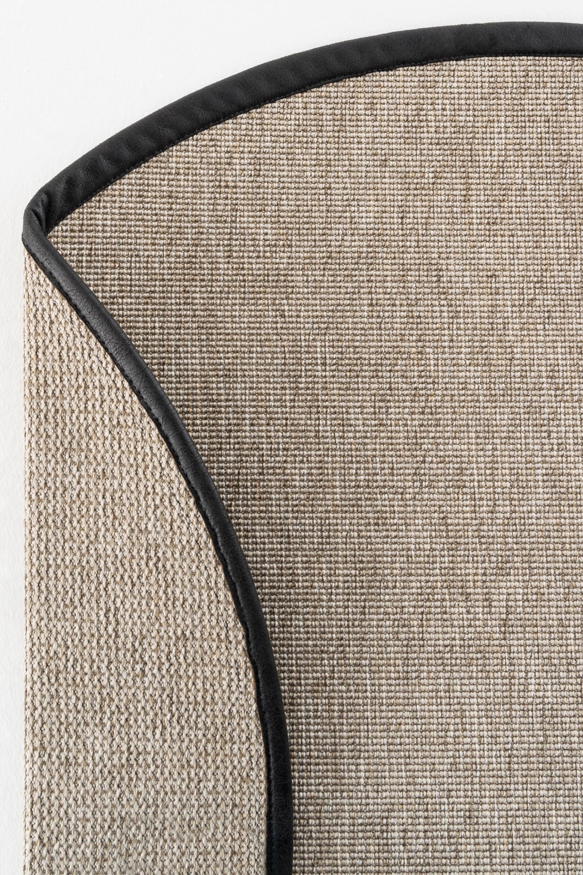 Sisalart Roma Deri Medusa 720 Bordür Yuvarlak Sisal Halı - Sisal Halı